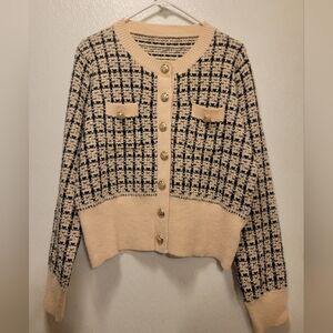Chic (Clueless) Women's Black and Cream Sweater